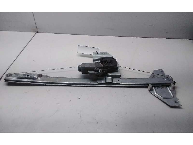 Recambio de elevalunas delantero derecho para citroen berlingo station wagon x referencia OEM IAM 402104B  