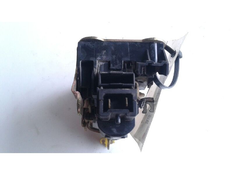 Recambio de cerradura puerta delantera derecha para renault kangoo (f/kc0) rt klima referencia OEM IAM   