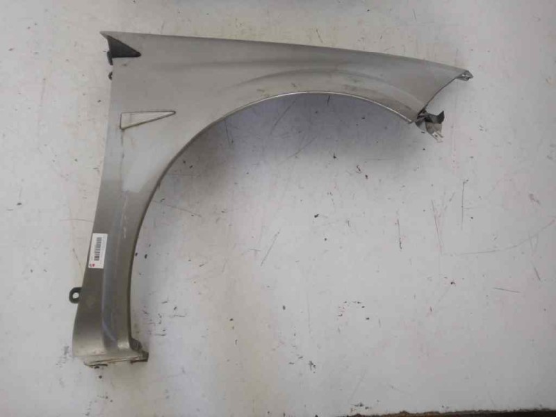 Recambio de aleta delantera derecha para renault megane ii familiar 1.5 dci diesel referencia OEM IAM   