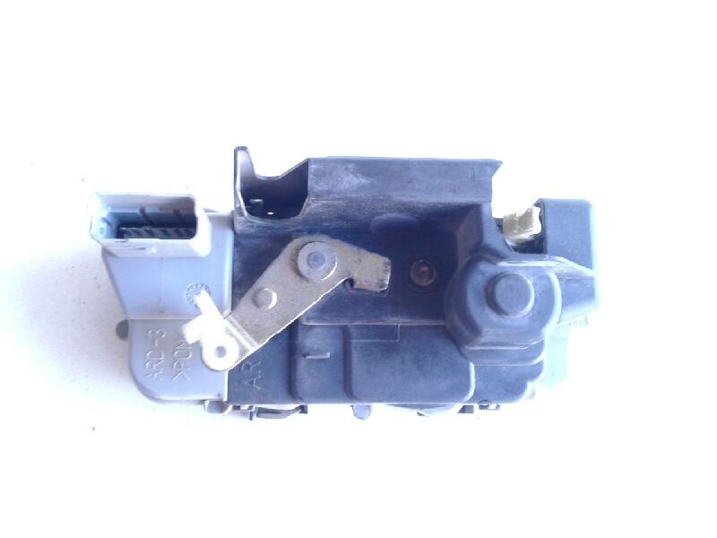 Recambio de cerradura puerta trasera derecha para citroen c5 berlina 2.0 hdi sx referencia OEM IAM 9138A2  