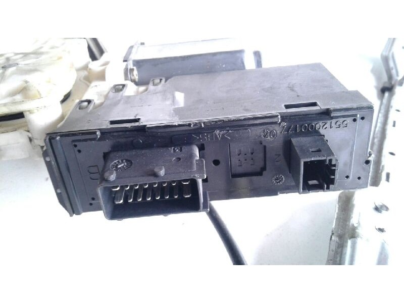 Recambio de elevalunas delantero derecho para citroen c5 berlina 2.0 hdi sx referencia OEM IAM 9222J5  