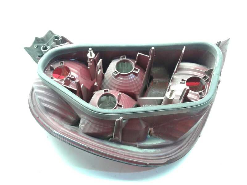 Recambio de piloto trasero derecho para citroen c5 berlina 2.0 hdi sx referencia OEM IAM 9632646680D  