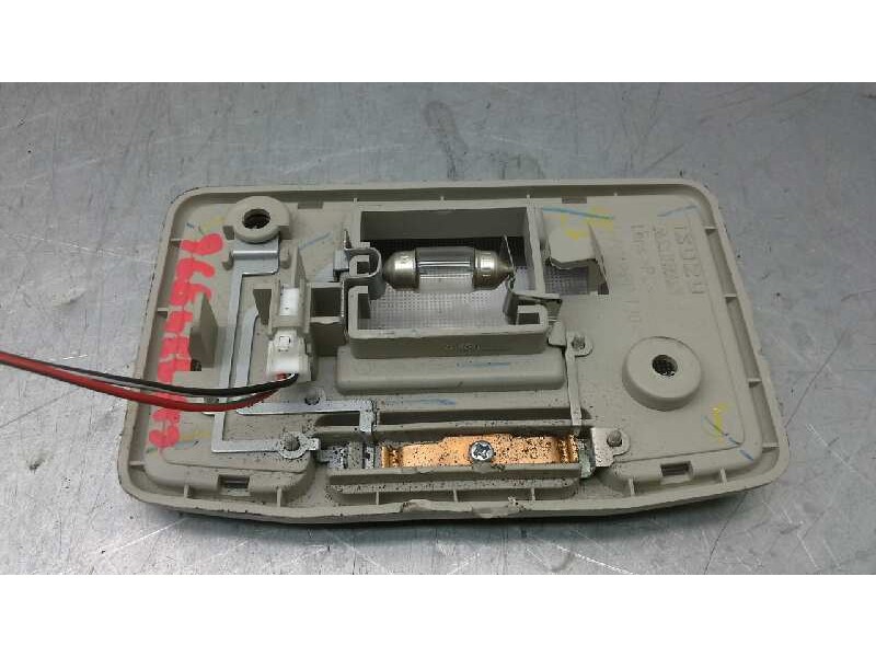 Recambio de luz interior para isuzu d-max 2.5 twin turbodiesel referencia OEM IAM   