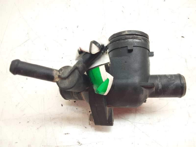 Recambio de bomba agua para ford mondeo berlina (ge) ambiente referencia OEM IAM   