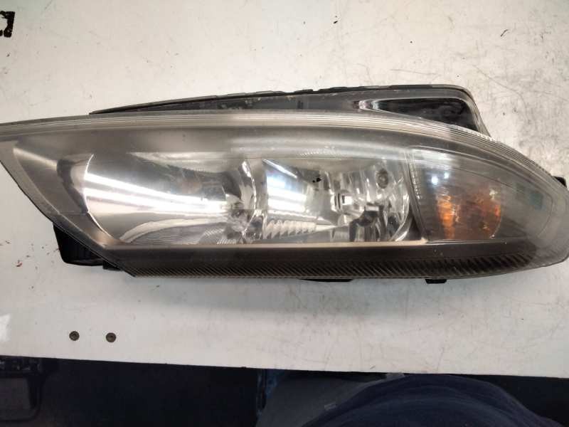 Recambio de faro derecho para renault laguna ii grandtour (kg0) dynamique referencia OEM IAM 7701474501  