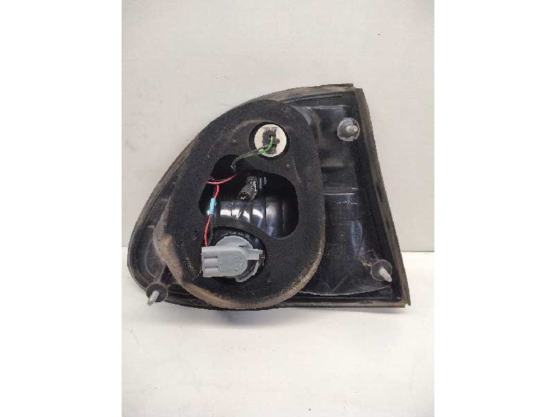 Recambio de piloto trasero derecho porton para chevrolet alero 2.4 ltr referencia OEM IAM   