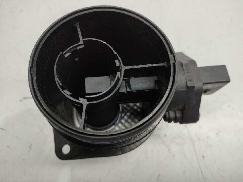Recambio de caudalimetro para skoda superb (3u4) elegance referencia OEM IAM 074906461B  