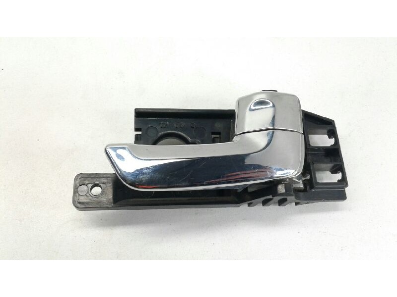 Recambio de maneta interior delantera derecha para kia sportage lx referencia OEM IAM 82813IF000  