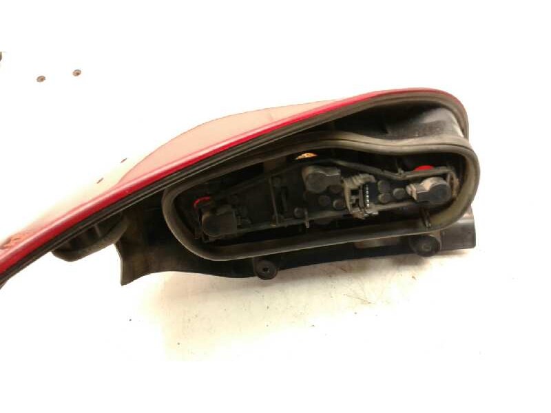 Recambio de piloto trasero izquierdo para renault laguna ii grandtour (kg0) dynamique referencia OEM IAM 8200703487  