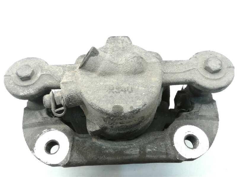 Recambio de pinza freno delantera derecha para bmw serie 1 berlina (e81/e87) 118d referencia OEM IAM 34116774682  