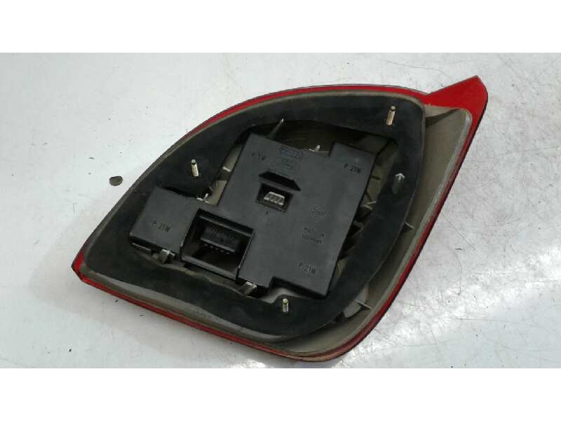 Recambio de piloto trasero izquierdo para ford fiesta berlina (dx) básico referencia OEM IAM 96FG13A603BC  