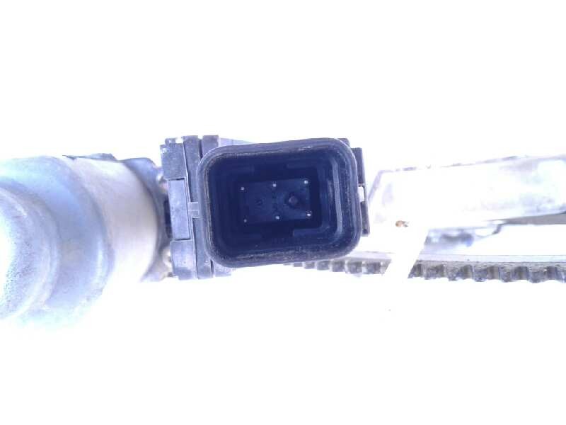 Recambio de elevalunas delantero derecho para opel corsa c blue line referencia OEM IAM 09113360  