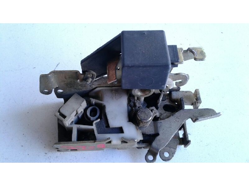 Recambio de cerradura puerta delantera izquierda para mercedes sprinter 02.00  caja cerrada 313 cdi (903.661-662) referencia OEM