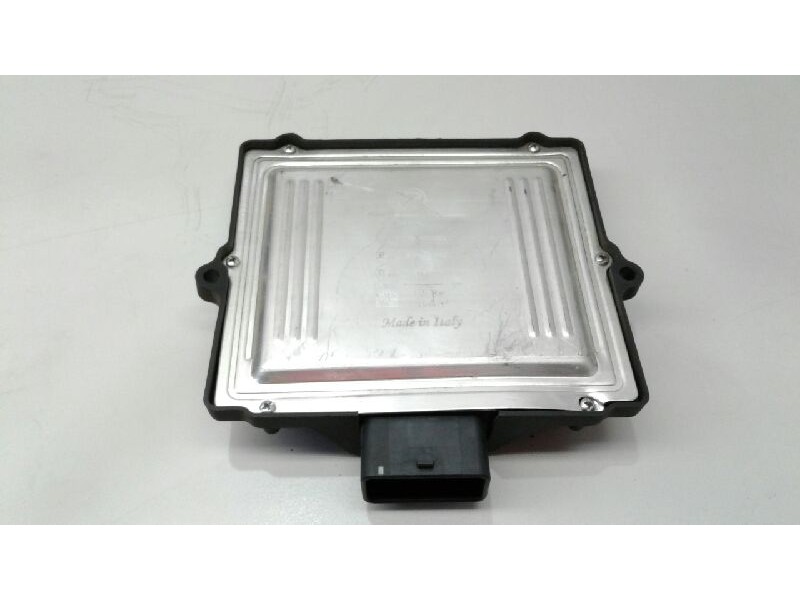 Recambio de centralita motor uce para kia sportage lx referencia OEM IAM   