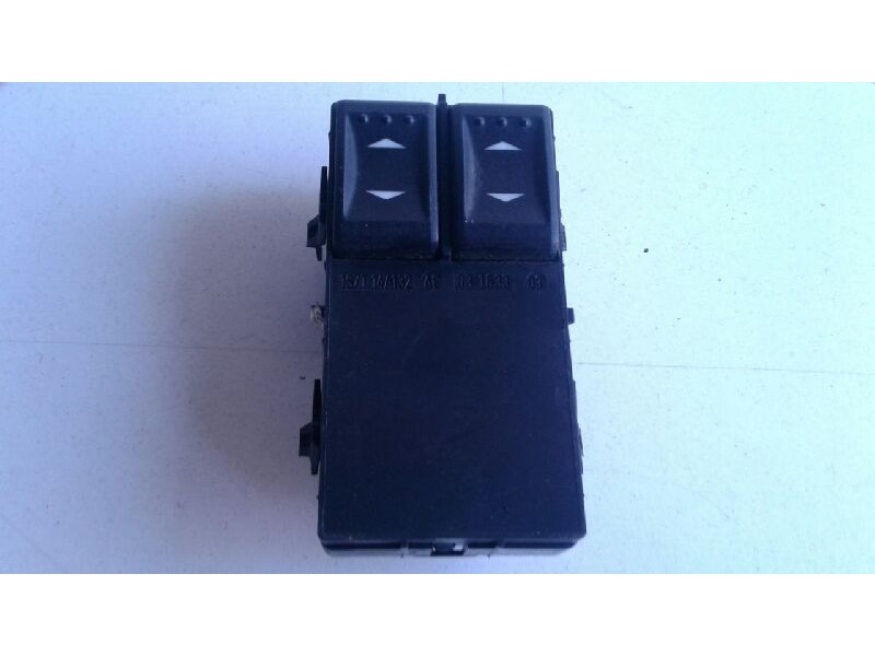Recambio de mando elevalunas delantero izquierdo para ford mondeo berlina (ge) ambiente referencia OEM IAM 1208377  