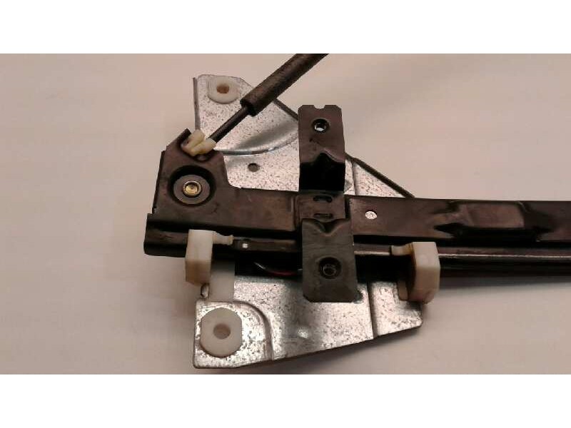 Recambio de elevalunas trasero izquierdo para jeep gr.cherokee (wj/wg) 3.1 td laredo referencia OEM IAM   