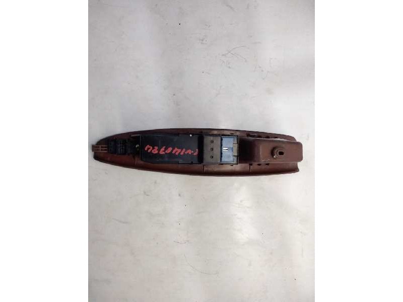 Recambio de mando elevalunas delantero izquierdo para daewoo nubira berlina cd referencia OEM IAM 96286302  