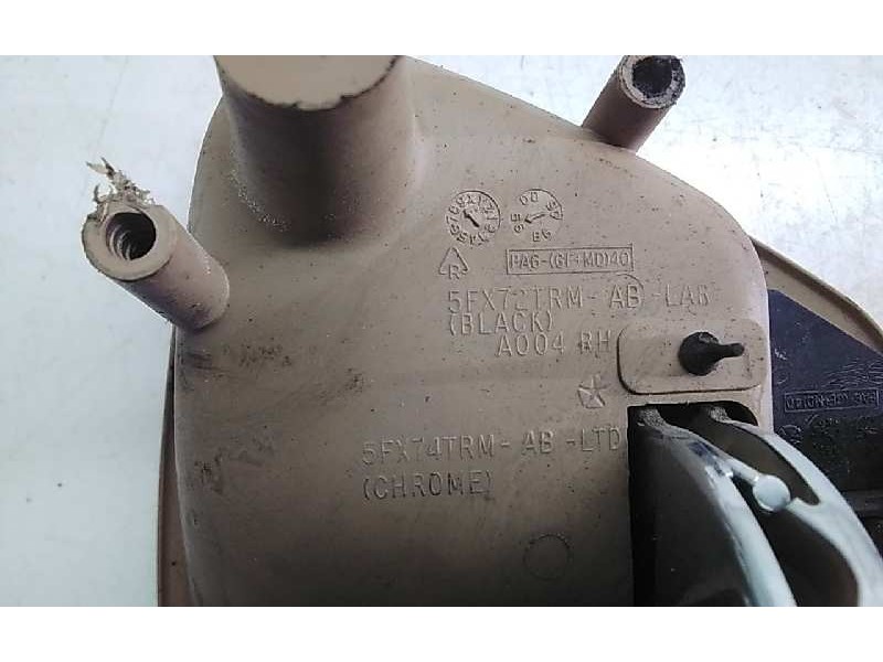 Recambio de maneta interior trasera derecha para jeep gr.cherokee (wj/wg) 3.1 td laredo referencia OEM IAM 5FX72TRM  