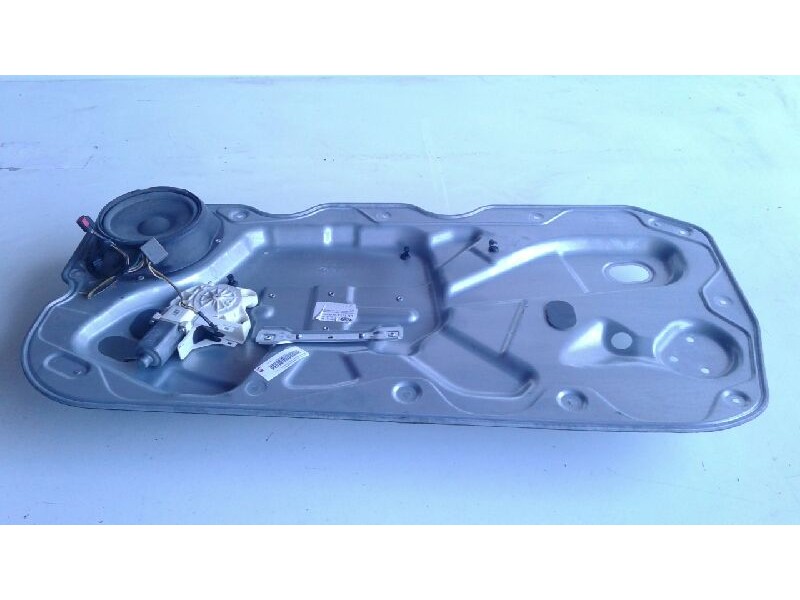 Recambio de elevalunas delantero izquierdo para ford focus berlina (cap) ambiente (d) referencia OEM IAM 1736145  