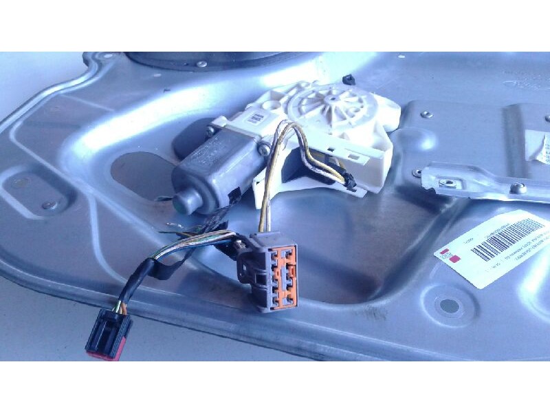Recambio de elevalunas delantero izquierdo para ford focus berlina (cap) ambiente (d) referencia OEM IAM 1736145  