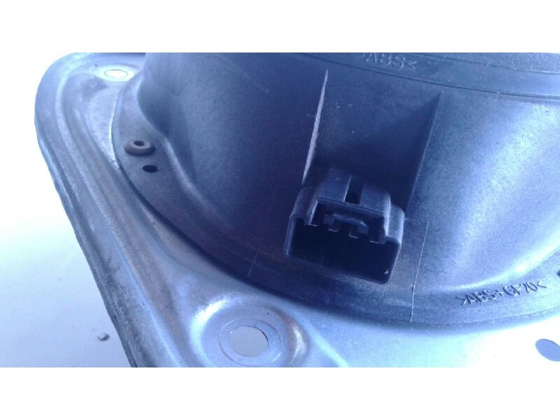 Recambio de elevalunas delantero izquierdo para ford focus berlina (cap) ambiente (d) referencia OEM IAM 1736145  
