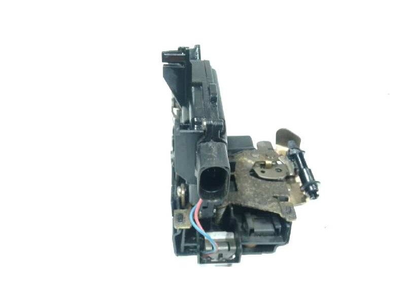 Recambio de cerradura puerta trasera izquierda para audi a6 berlina (4b2) 2.5 tdi referencia OEM IAM 4B0839015G  