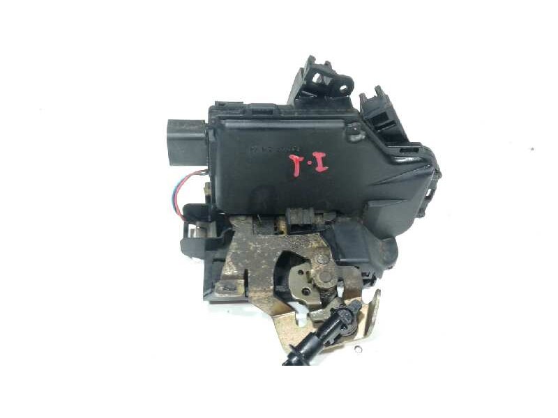 Recambio de cerradura puerta trasera izquierda para audi a6 berlina (4b2) 2.5 tdi referencia OEM IAM 4B0839015G  