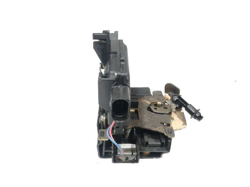 Recambio de cerradura puerta trasera izquierda para audi a6 berlina (4b2) 2.5 tdi referencia OEM IAM 4B0839015G  