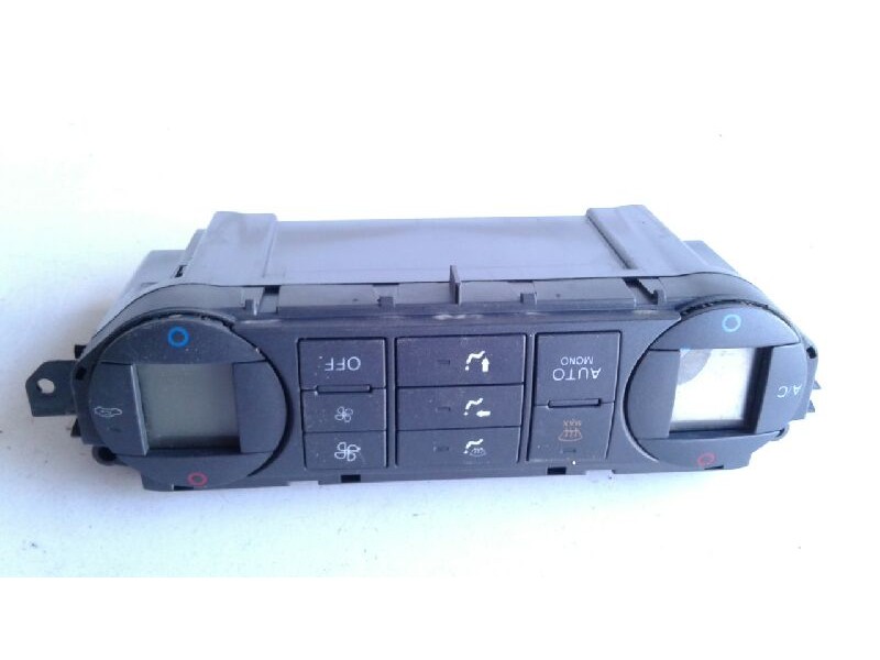 Recambio de mando climatizador para ford focus berlina (cap) ambiente (d) referencia OEM IAM 1463861  