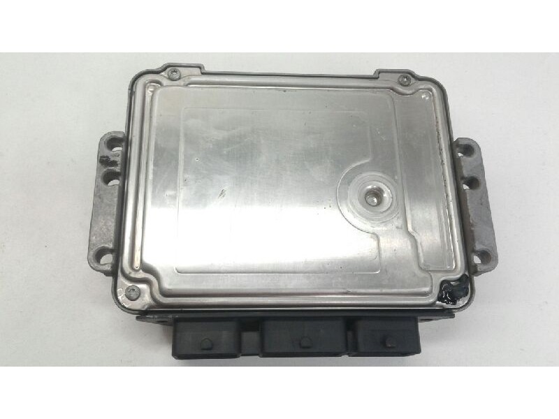 Recambio de centralita motor uce para renault megane ii berlina 5p confort authentique referencia OEM IAM 8200391966  