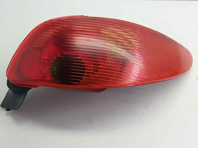 Recambio de piloto trasero derecho para peugeot 206 berlina x-line referencia OEM IAM   