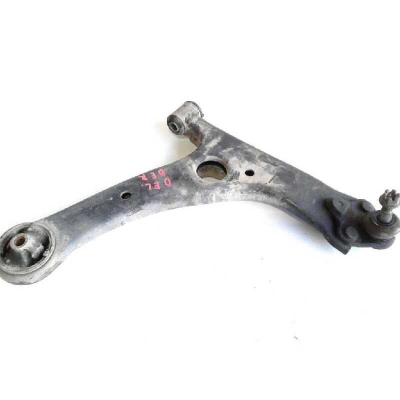 Recambio de brazo suspension inferior delantero derecho para toyota corolla (e12) 1.4 d-4d luna compact referencia OEM IAM 48068