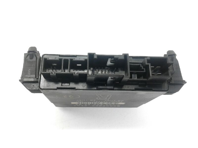 Recambio de centralita cierre para mercedes clase c (w203) berlina 200 compressor (203.042) referencia OEM IAM 2038202285  