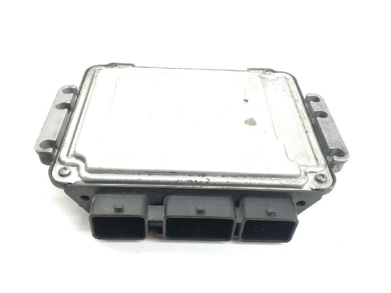 Recambio de centralita motor uce para renault trafic combi (ab 4.01) 6 - plazas, acristalado parcial 2,9t combi corto referencia