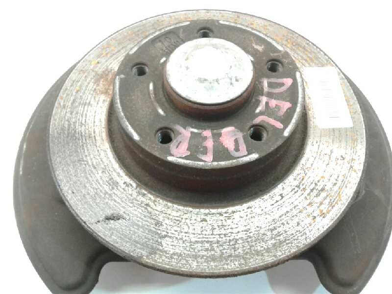 Recambio de mangueta trasera derecha para renault trafic combi (ab 4.01) 6 - plazas, acristalado parcial 2,9t combi corto refere