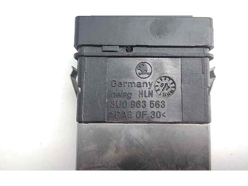 Recambio de interuuptor de calefaccion asientos para skoda superb (3u4) elegance referencia OEM IAM 3U0963562  