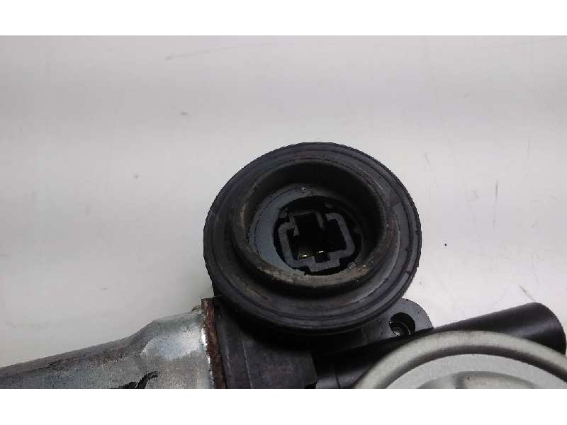 Recambio de elevalunas trasero derecho para toyota yaris verso (ncp2/nlp2) 1.5 linea luna referencia OEM IAM 8572052030  