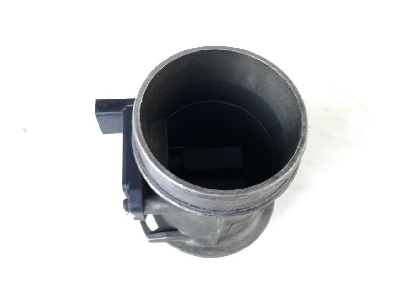 Recambio de caudalimetro para audi a6 avant (4b5) 2.5 tdi quattro referencia OEM IAM 4B0133835K  