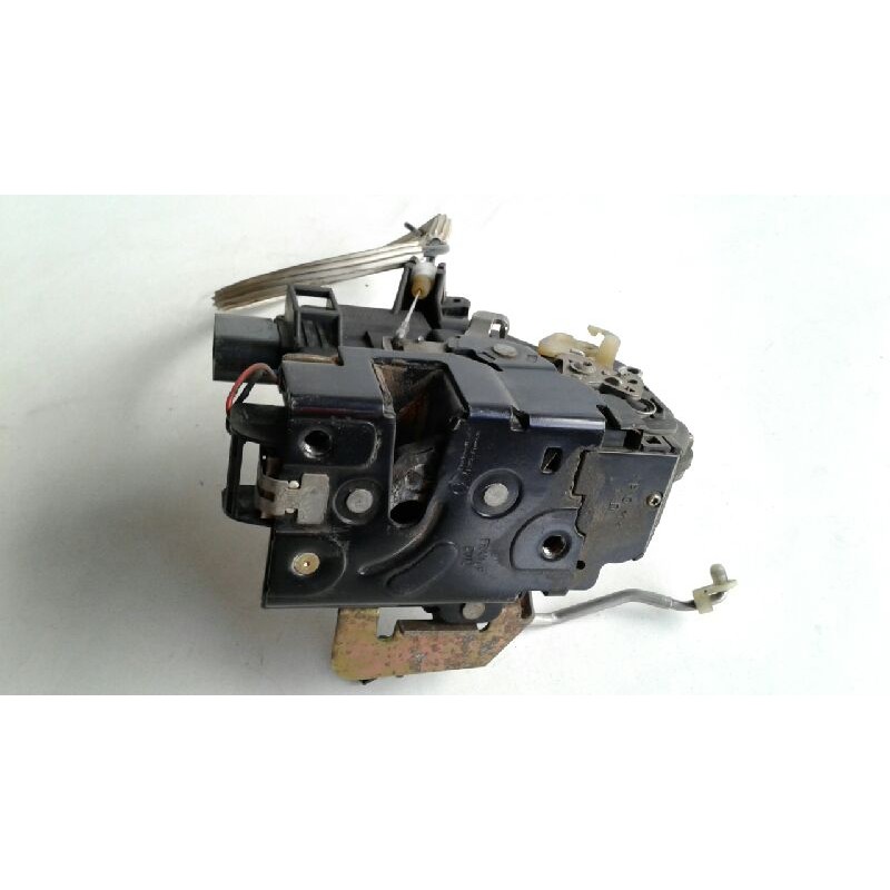 Recambio de cerradura puerta delantera derecha para audi a6 avant (4b5) 2.5 tdi quattro referencia OEM IAM 401837016  