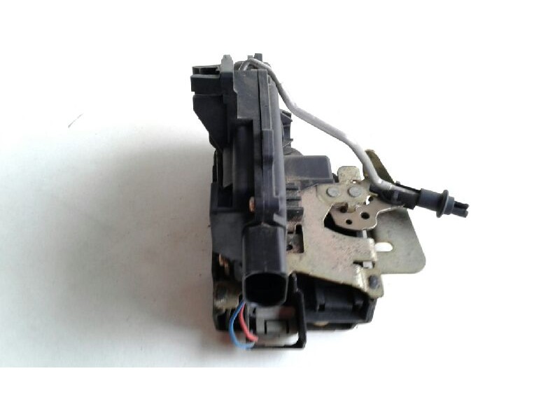 Recambio de cerradura puerta delantera izquierda para audi a6 avant (4b5) 2.5 tdi quattro referencia OEM IAM 401837015  