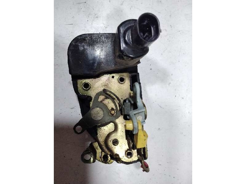 Recambio de cerradura puerta delantera izquierda para chrysler voyager (gs) 2.5 td referencia OEM IAM 04675585  