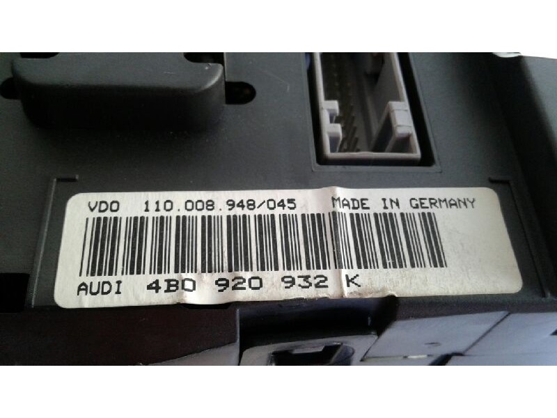 Recambio de cuadro instrumentos para audi a6 avant (4b5) 2.5 tdi quattro referencia OEM IAM 4B0919860NX  