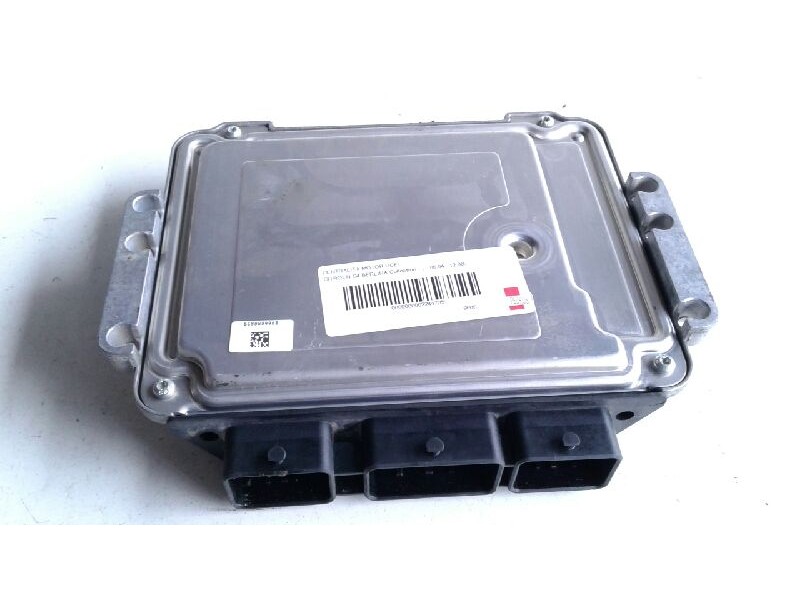 Recambio de centralita motor uce para citroen c4 berlina collection referencia OEM IAM 9661773380  