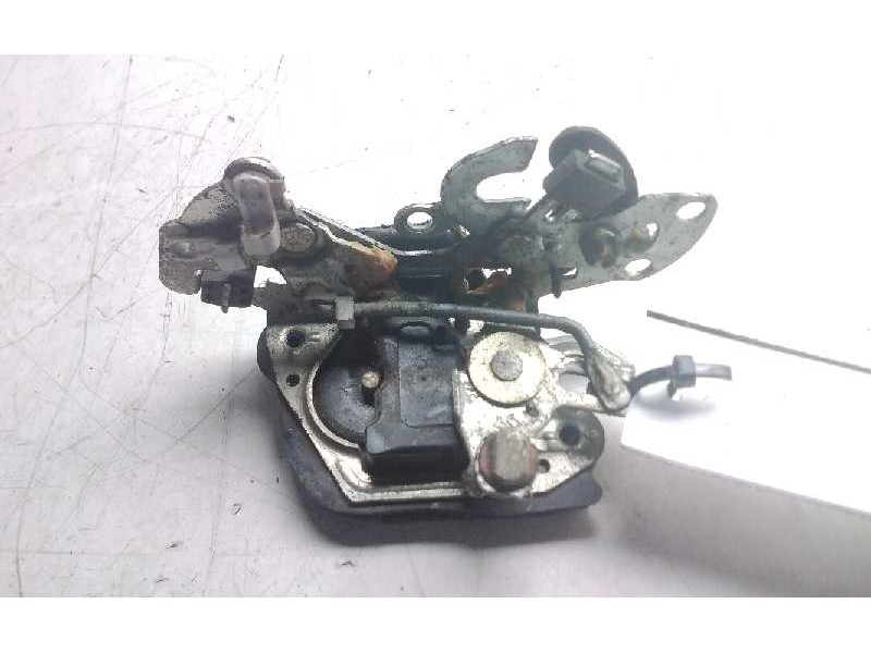 Recambio de cerradura puerta trasera derecha para opel monterey ltd referencia OEM IAM 134100  