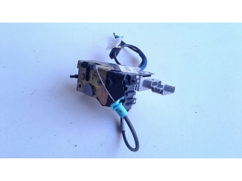 Recambio de cerradura puerta trasera izquierda para citroen c4 berlina collection referencia OEM IAM 9137Q2  