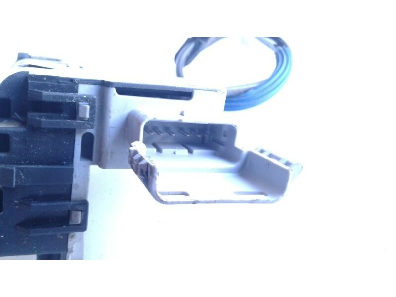 Recambio de cerradura puerta trasera izquierda para citroen c4 berlina collection referencia OEM IAM 9137Q2  