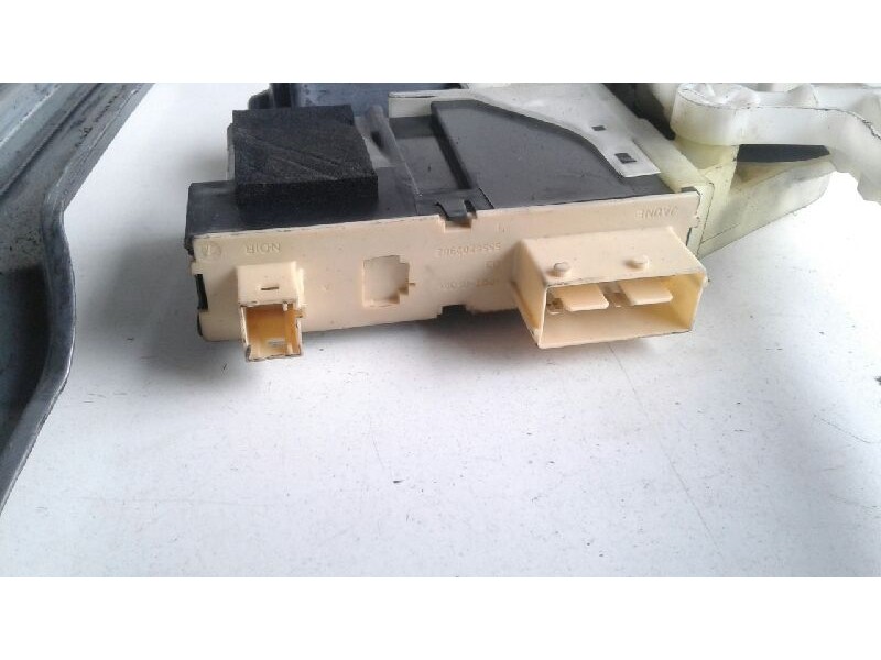 Recambio de elevalunas delantero derecho para citroen c4 berlina collection referencia OEM IAM 9222V0  