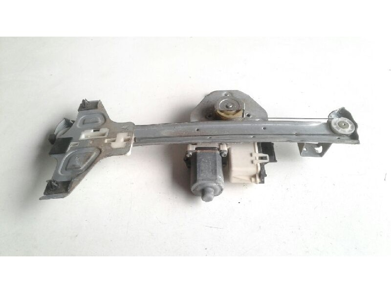 Recambio de elevalunas trasero derecho para citroen c4 berlina collection referencia OEM IAM 922488  