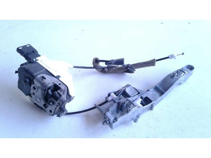 Recambio de cerradura puerta delantera derecha para peugeot partner kasten confort l1 referencia OEM IAM   