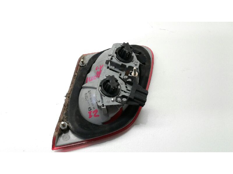 Recambio de piloto trasero izquierdo porton para mercedes clase e (w210) berlina 240 (210.061) referencia OEM IAM 8200964  